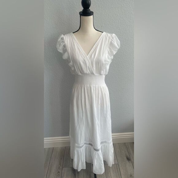 J Gee V Neck Lace Maxi Dress Size: Large Color: White - Picture 4 of 14